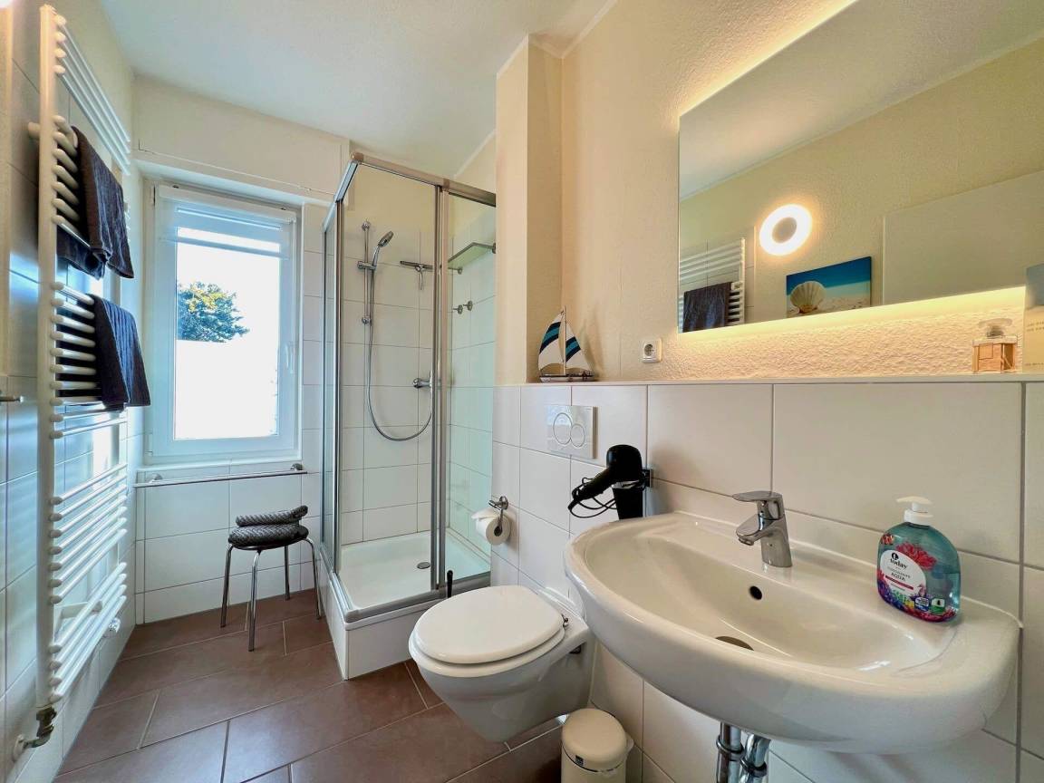 65 m² Ferienwohnung ∙ 2 Schlafzimmer ∙ 4 Gäste – Bild 11