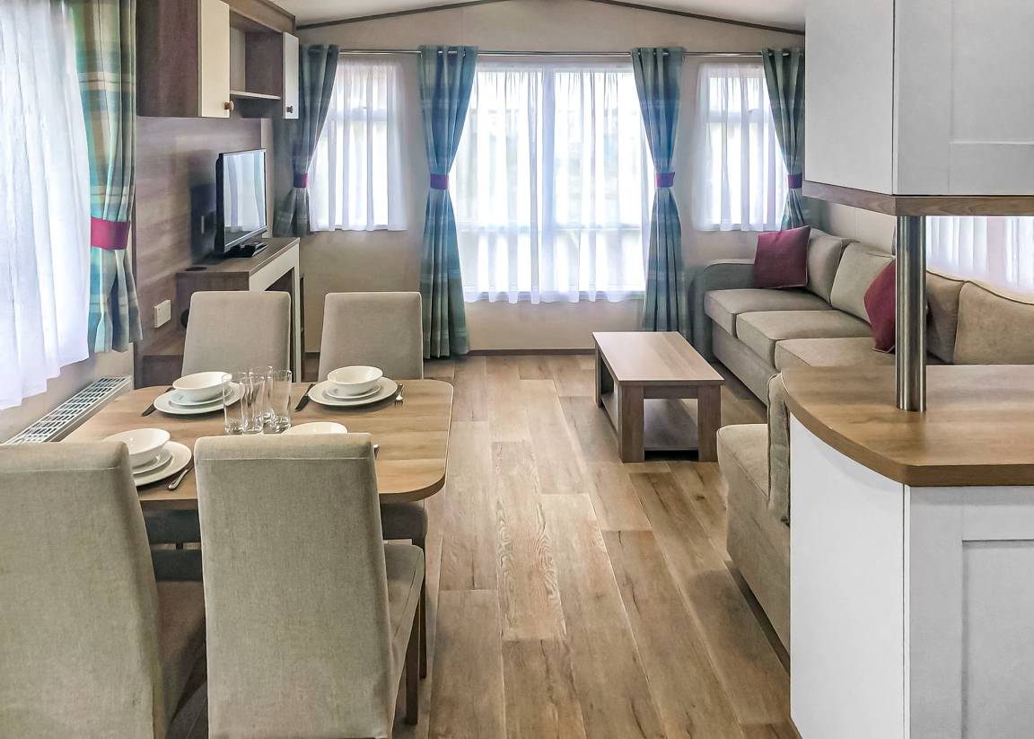 Caravan ∙ 2 Bedrooms ∙ 6 Guests - Lincolnshire