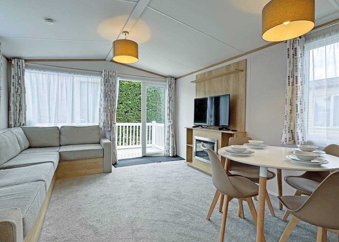 Caravan ∙ 2 Bedrooms ∙ 6 Guests - Lincolnshire