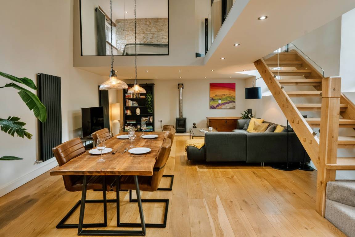 110 M² Talo ∙ 2 Makuuhuonetta ∙ 4 Vierasta - Edale