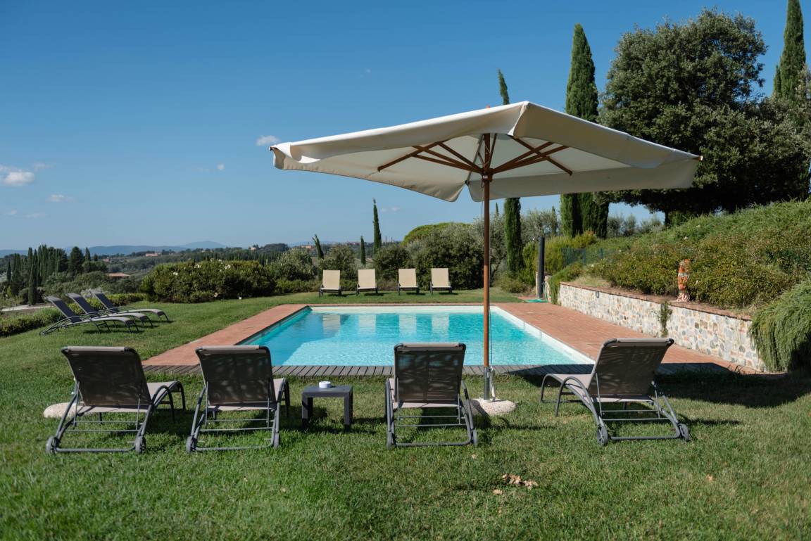 2480 M² Villa ∙ 6 Slaapkamers ∙ 12 Gasten - Siena