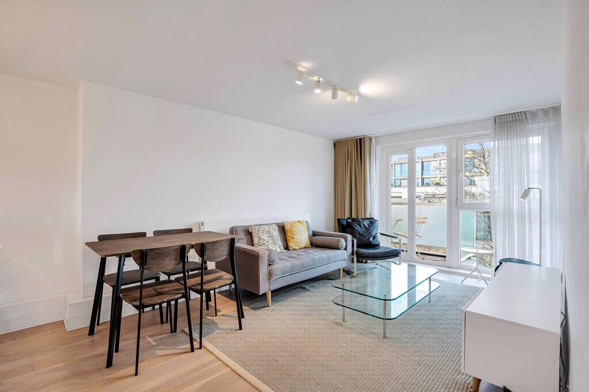 64 M² Apartment ∙ 2 Bedrooms ∙ 4 Guests - Chelsea, Londra