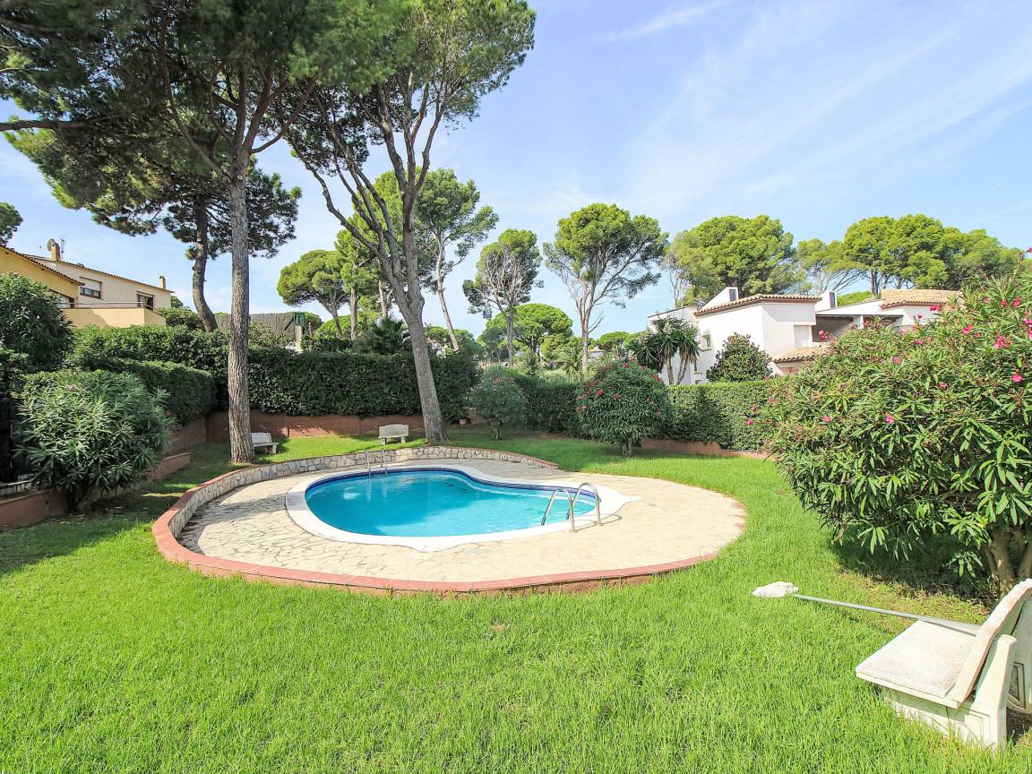 130 M² House ∙ 4 Bedrooms ∙ 8 Guests - Tamariu