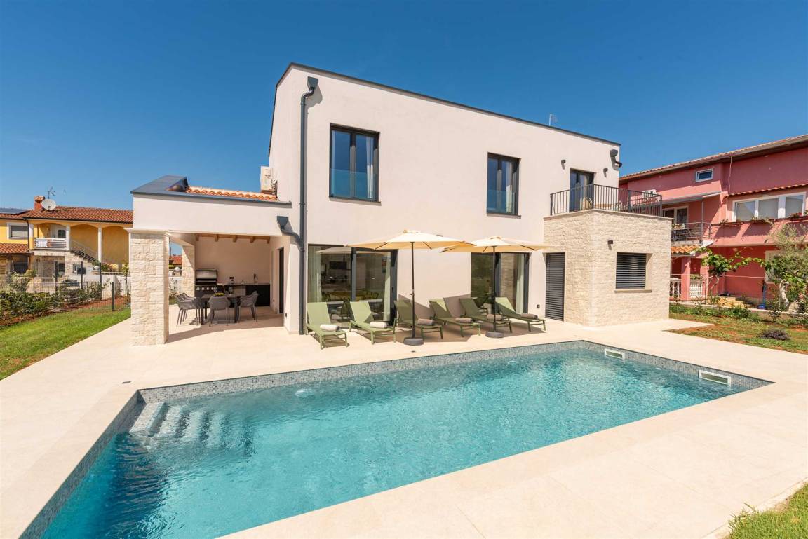 140 M² Villa ∙ 4 Chambres ∙ 8 Personnes - Poreč