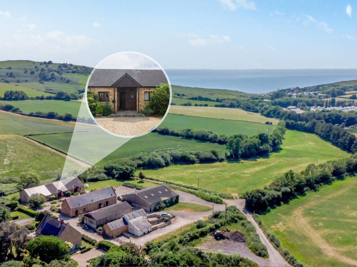 Cottage ∙ 2 Bedrooms ∙ 5 Guests - Bridport