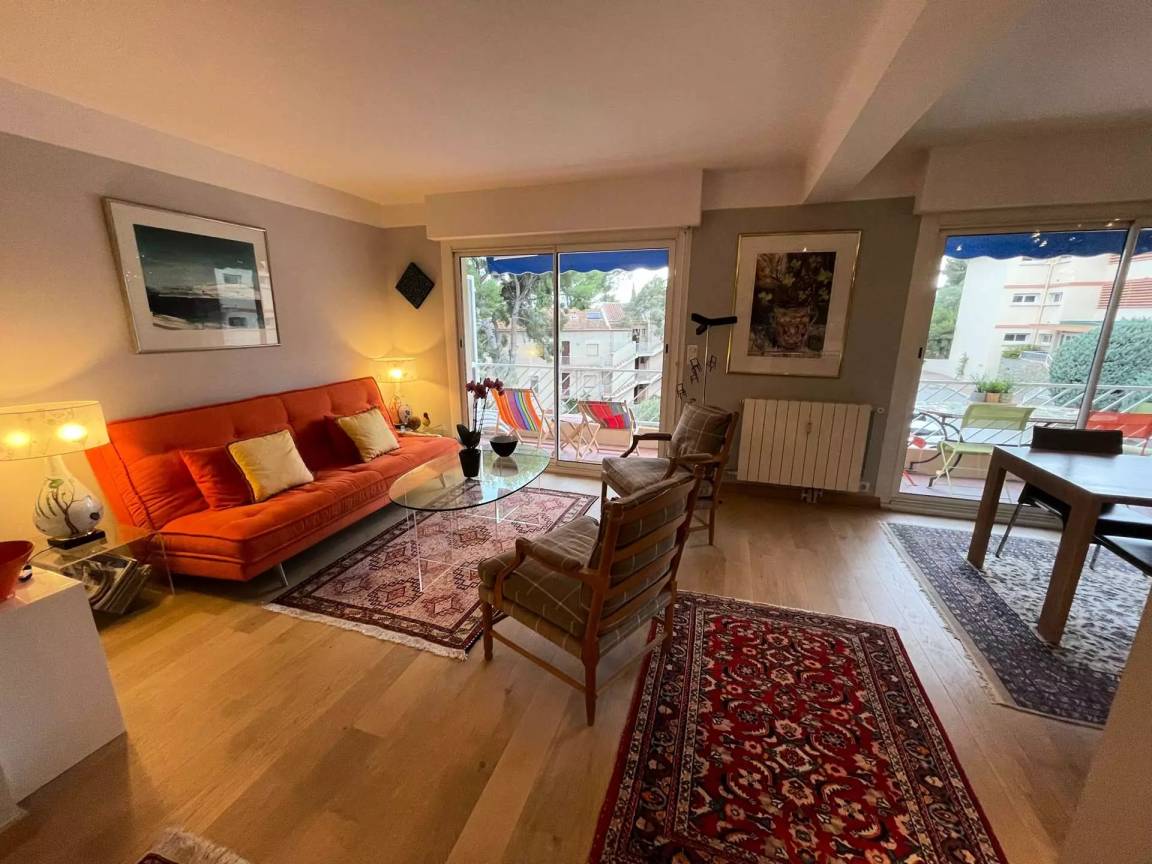 65 M² Appartement ∙ 2 Chambres ∙ 4 Personnes - Sanary-sur-Mer