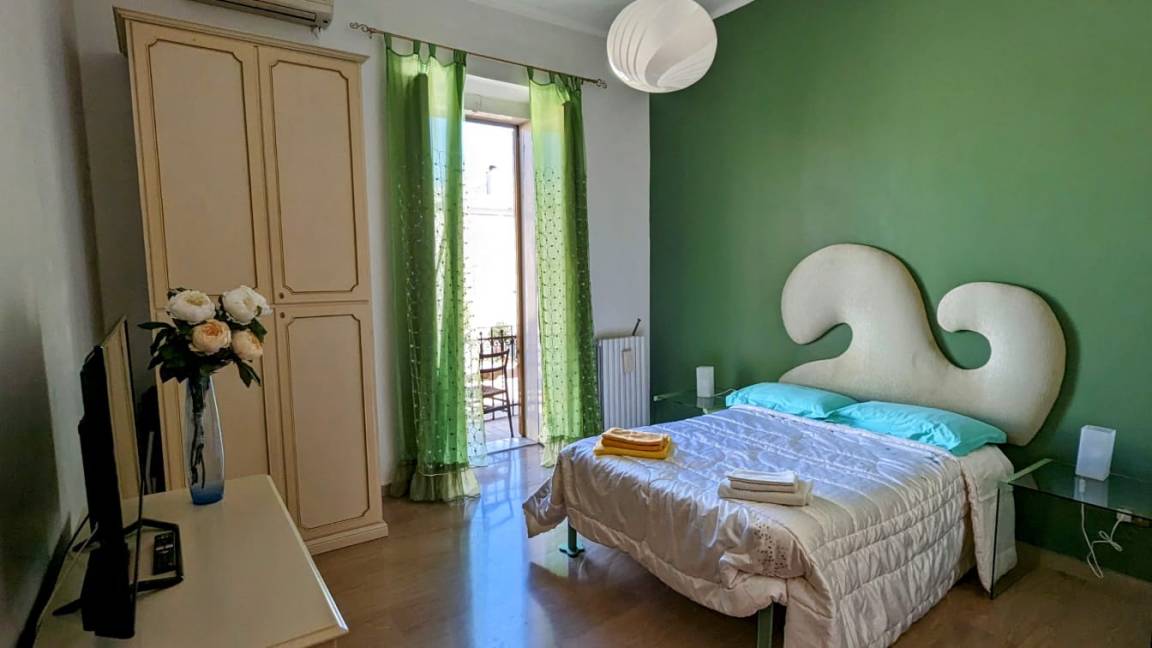 85 M² Appartamento Vacanza ∙ 2 Camere Da Letto ∙ 4 Ospiti - Bari