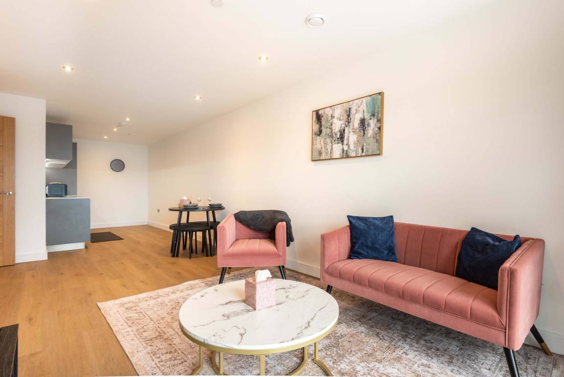 55 M² Ferienwohnung ∙ 1 Schlafzimmer ∙ 2 Gäste - Leeds