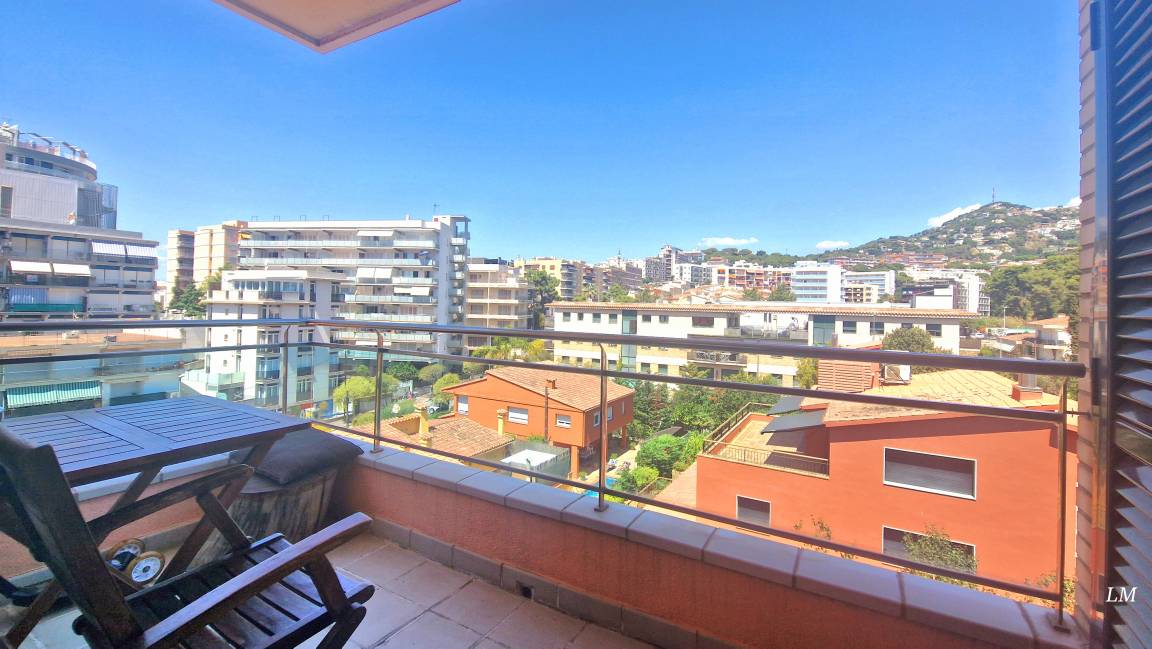 74 M² Appartement ∙ 3 Chambres ∙ 6 Personnes - Lloret de Mar
