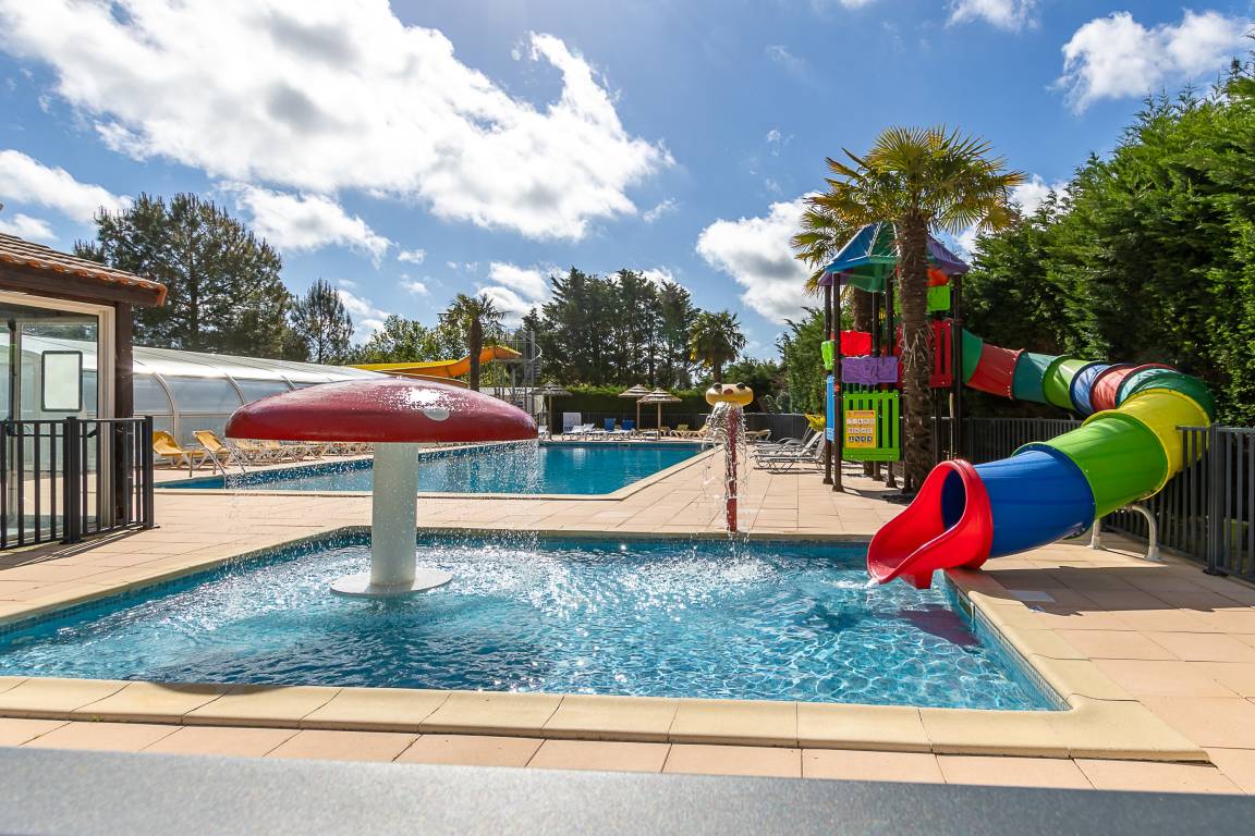 35 M² Camping ∙ 2 Chambres ∙ 6 Personnes - Givrand