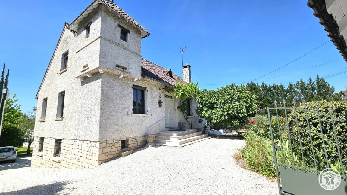 80 M² Gîte ∙ 1 Schlafzimmer ∙ 2 Gäste - Brive-la-Gaillarde