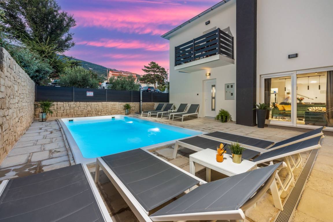 138 M² Huis ∙ 4 Slaapkamers ∙ 8 Gasten - Baška