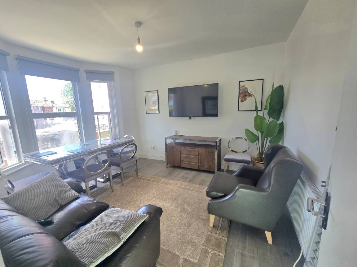 40 M² House ∙ 2 Bedrooms ∙ 4 Guests - London