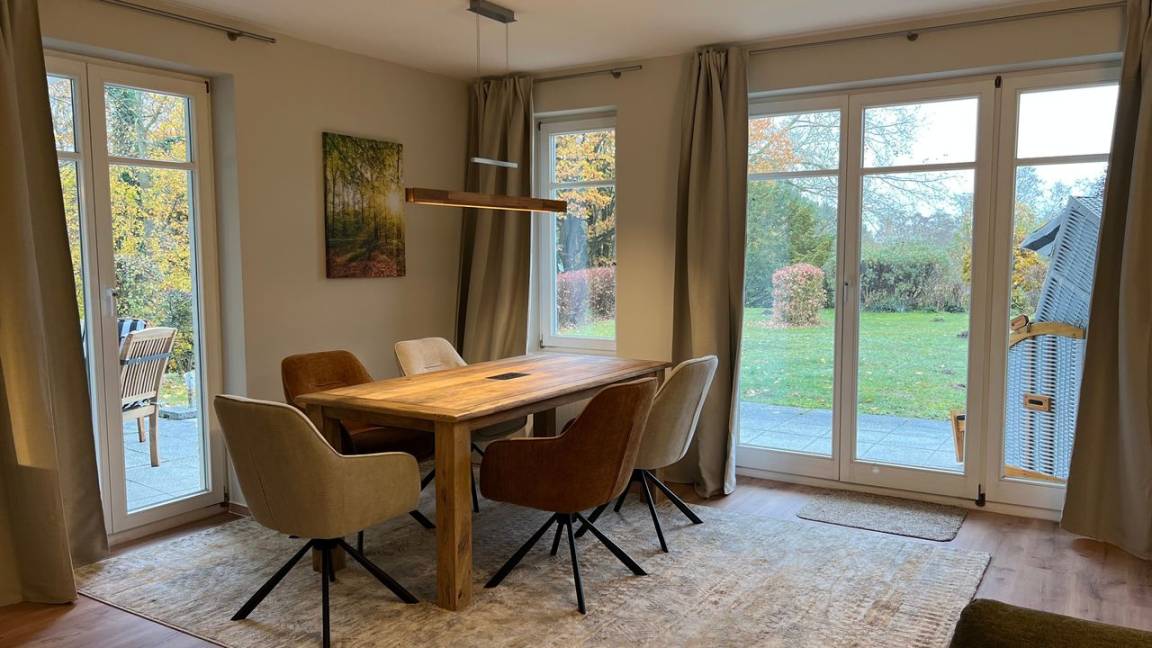 89 M² Huoneisto ∙ 2 Makuuhuonetta ∙ 5 Vierasta - Zinnowitz