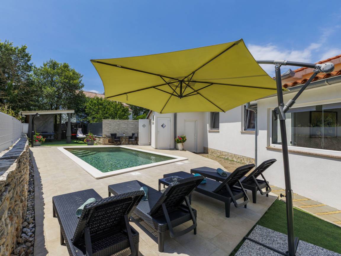 120 M² House ∙ 3 Bedrooms ∙ 8 Guests - Fažana