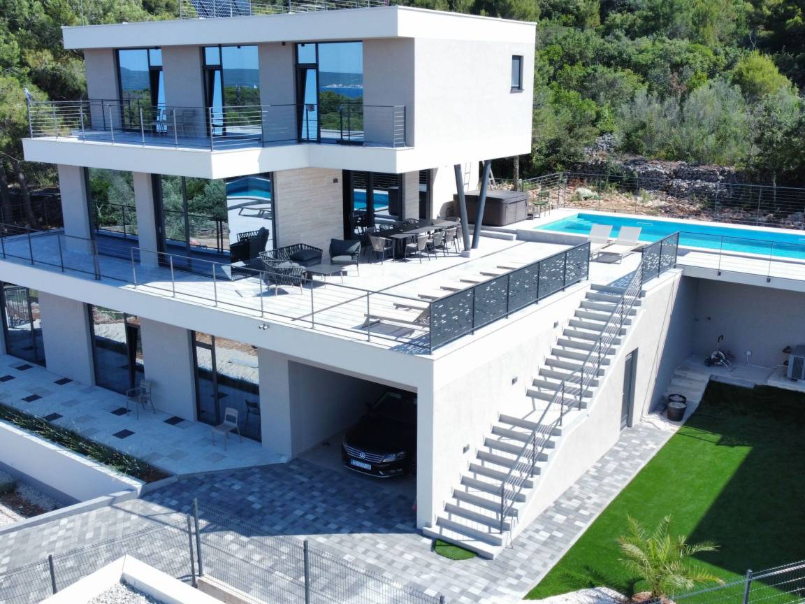450 M² House ∙ 6 Bedrooms ∙ 10 Guests - Zadar