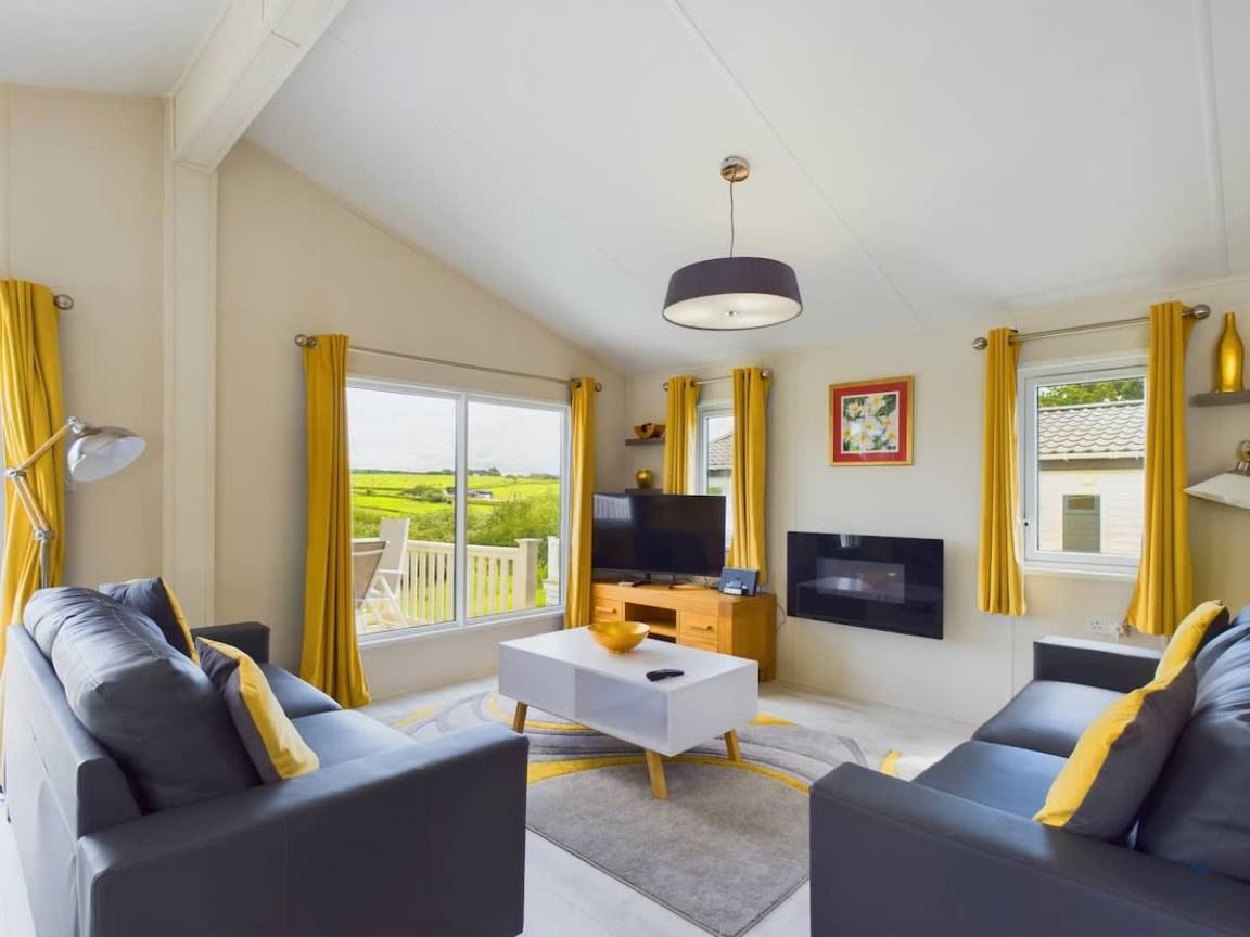 80 M² Chalet ∙ 2 Slaapkamers ∙ 4 Gasten - Beaulieu