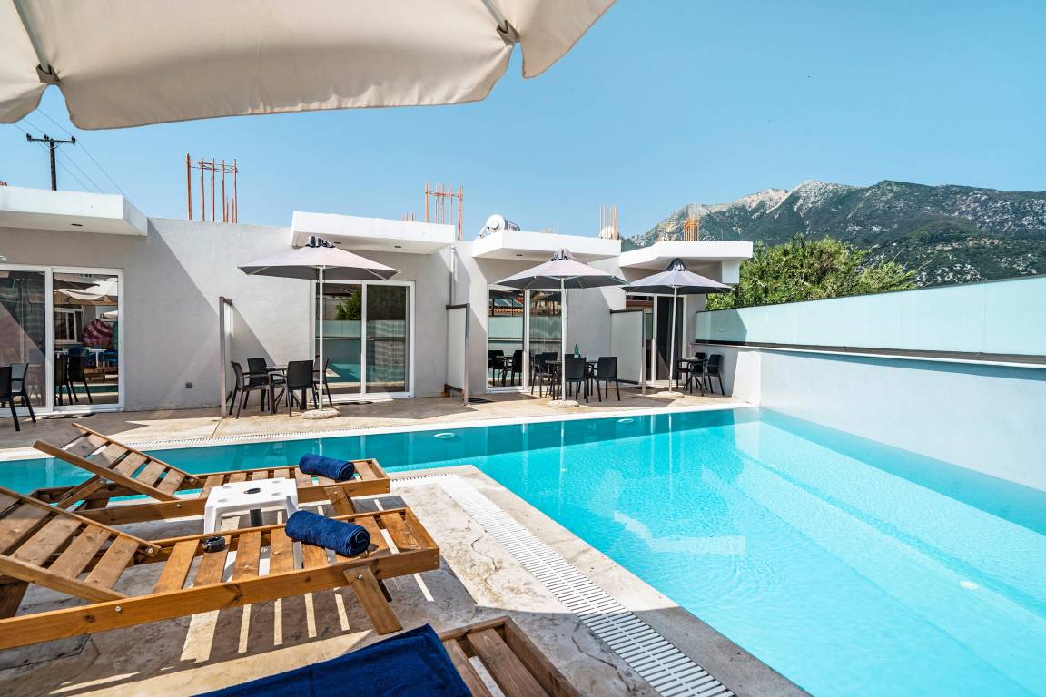 25 M² Studio ∙ 2 Personnes - Leucade