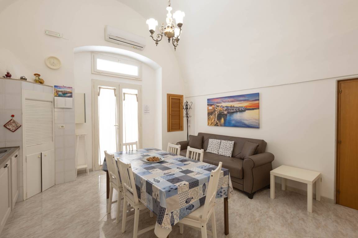 40 M² Appartamento Vacanza ∙ 1 Camera Da Letto ∙ 3 Ospiti - Polignano a Mare