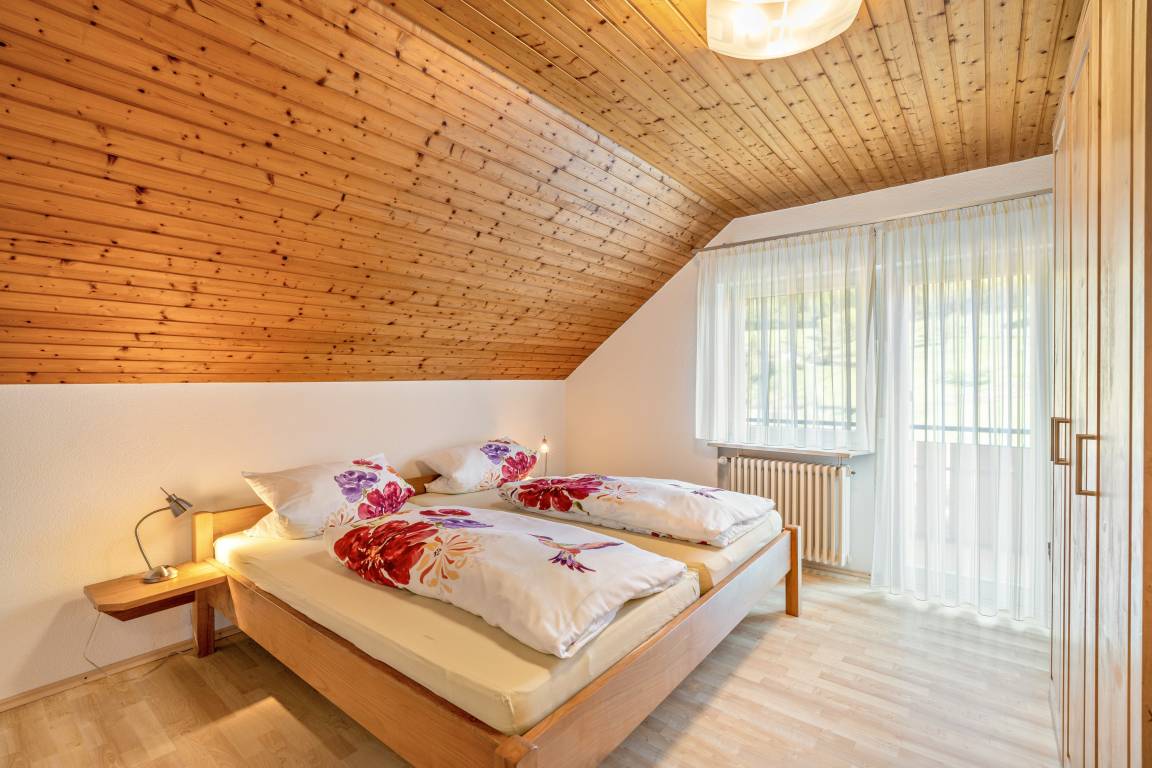 70 M² Ferienwohnung ∙ 2 Schlafzimmer ∙ 4 Gäste - Oberharmersbach