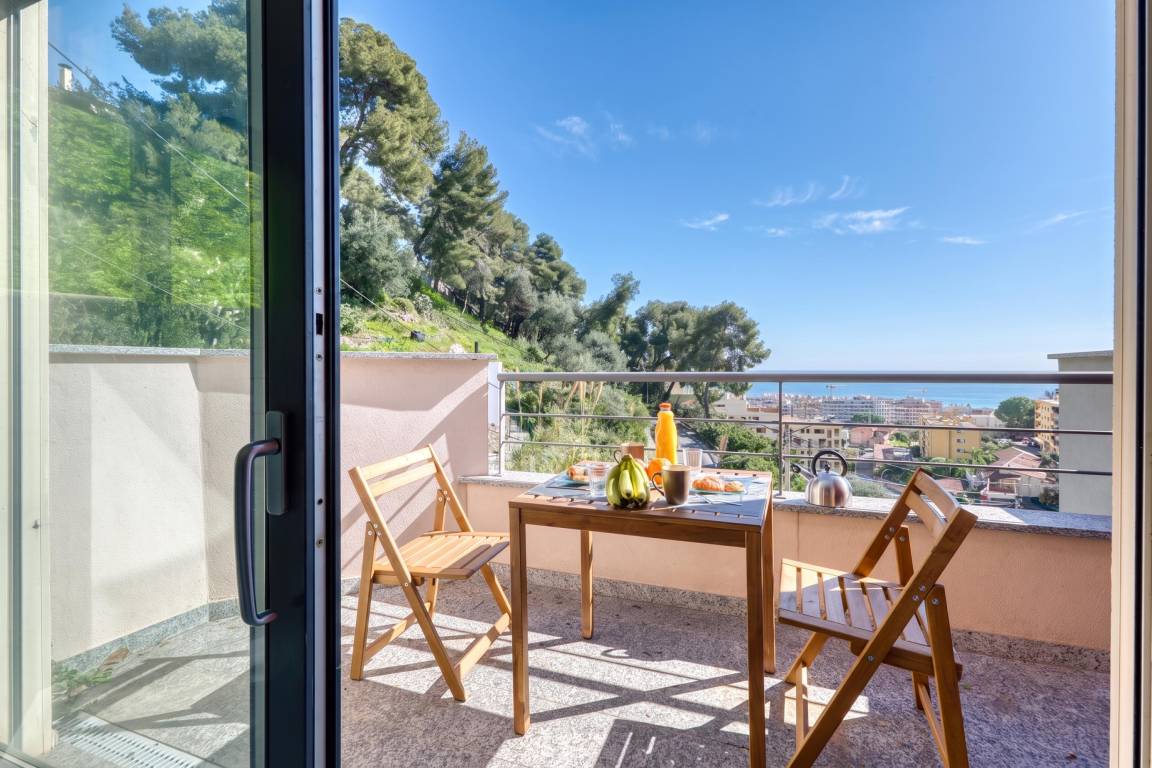 80 M² Apartment ∙ 2 Bedrooms ∙ 4 Guests - Menton