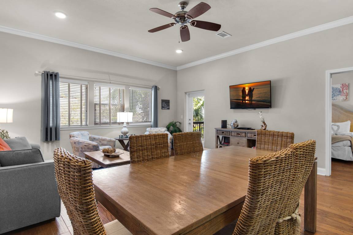 121 M² Condo ∙ 3 Bedrooms ∙ 8 Guests - Miramar Beach, FL