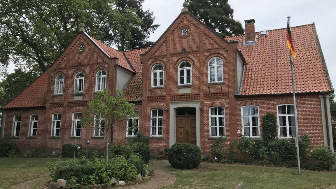 100 M² Ferienwohnung ∙ 2 Schlafzimmer ∙ 4 Gäste - Walsrode