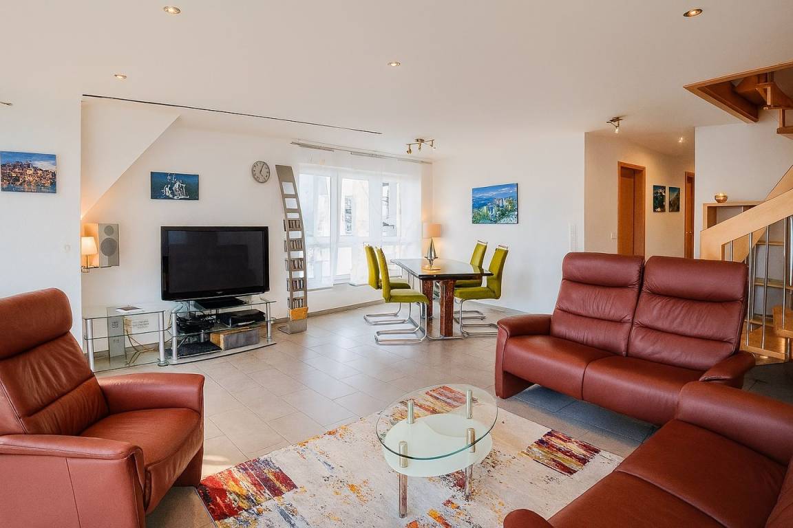 102 M² Apartment ∙ 2 Bedrooms ∙ 6 Guests - Friedrichshafen