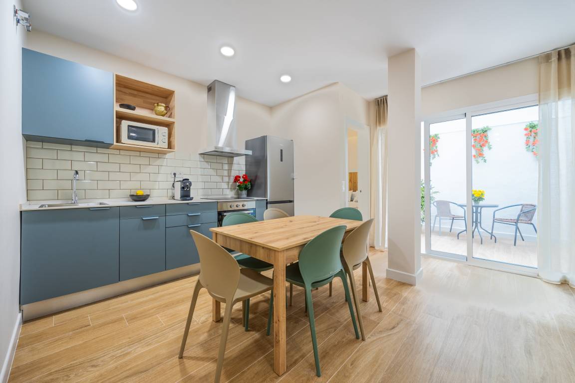 70 M² Huoneisto ∙ 3 Makuuhuonetta ∙ 6 Vierasta - Fuengirola