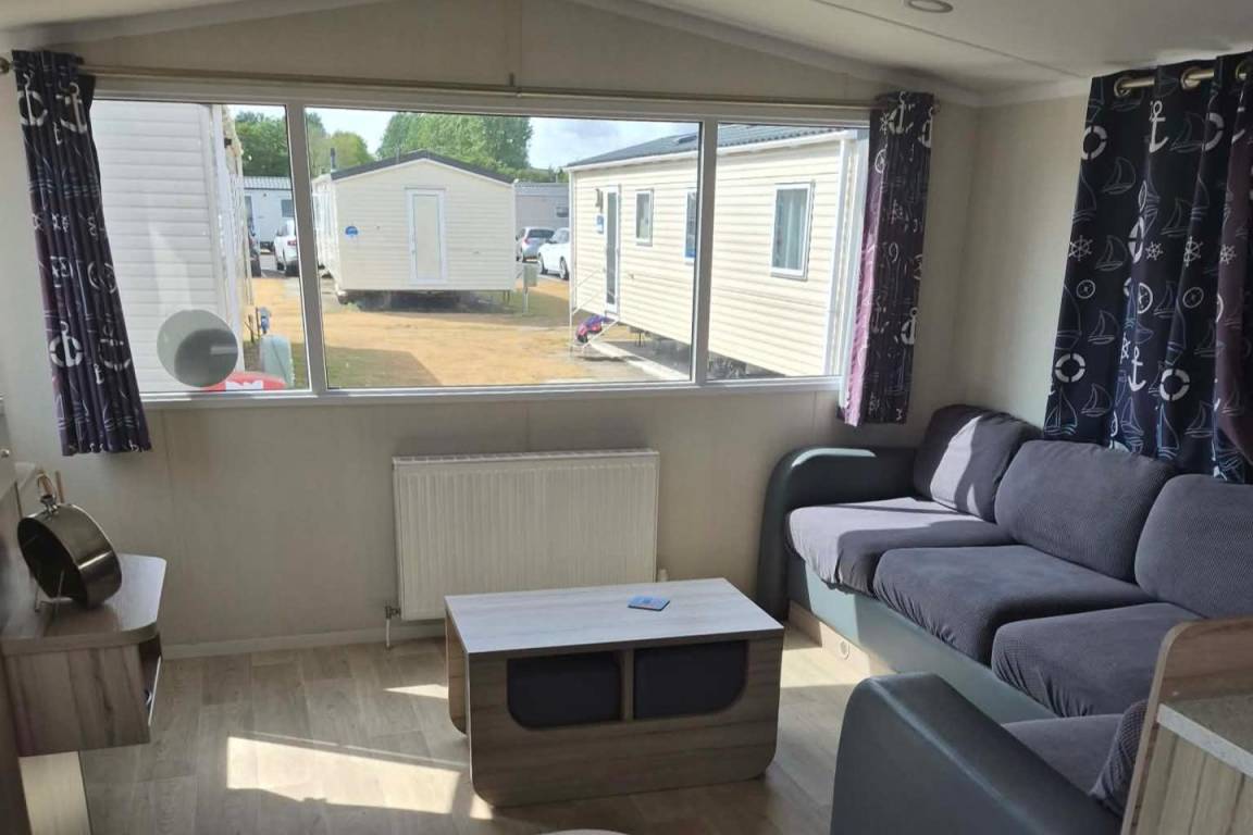 40 M² Mökki ∙ 3 Makuuhuonetta ∙ 8 Vierasta - Tenby