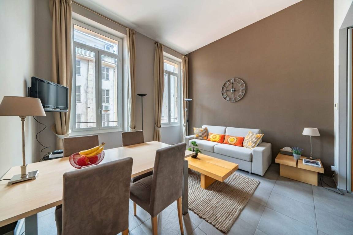 Apartment ∙ 2 Bedrooms ∙ 6 Guests - Cannes
