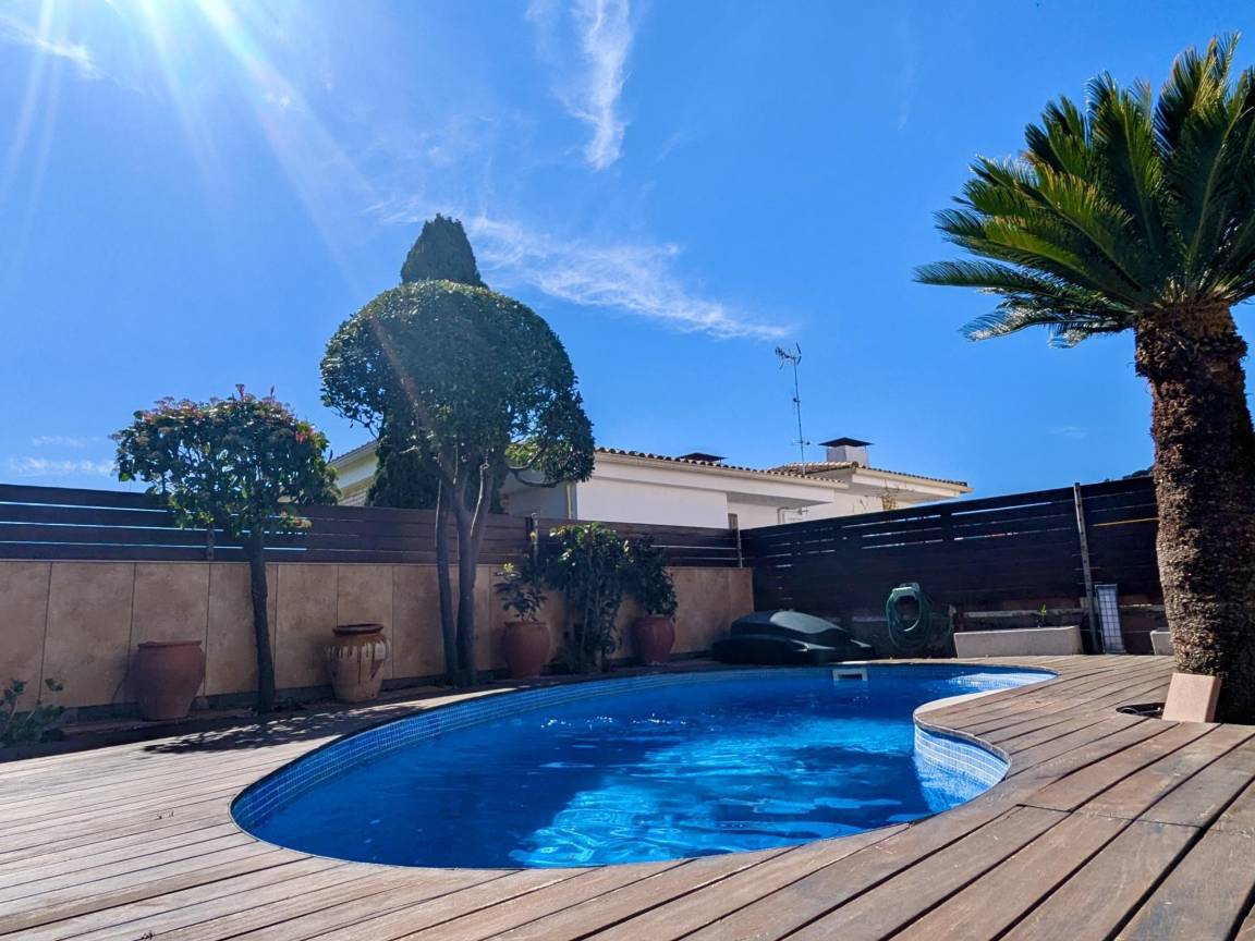 225 M² House ∙ 4 Bedrooms ∙ 8 Guests - Tossa de Mar