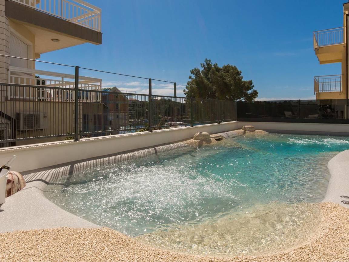 60 M² Apartment ∙ 2 Bedrooms ∙ 4 Guests - Trogir