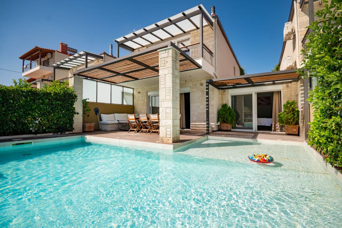 180 M² Villa ∙ 4 Schlafzimmer ∙ 9 Gäste - Chalkidiki
