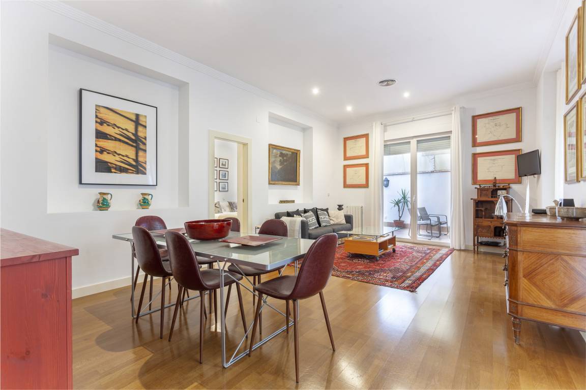 120 M² Appartamento Vacanza ∙ 2 Camere Da Letto ∙ 4 Ospiti - Madrid