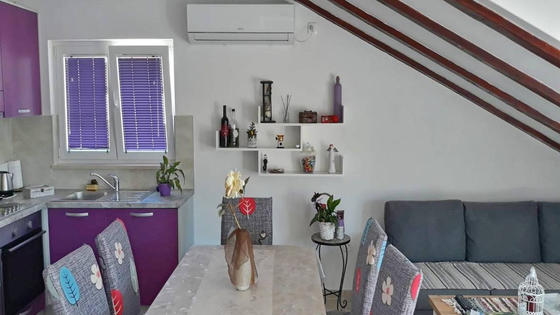 65 M² Ferienwohnung ∙ 2 Schlafzimmer ∙ 4 Gäste - Lumbarda