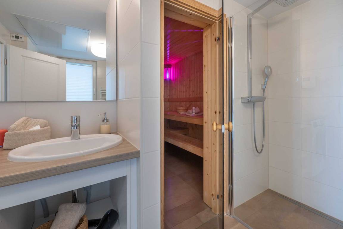75 m² Ferienwohnung ∙ 2 Schlafzimmer ∙ 6 Gäste – Bild 15