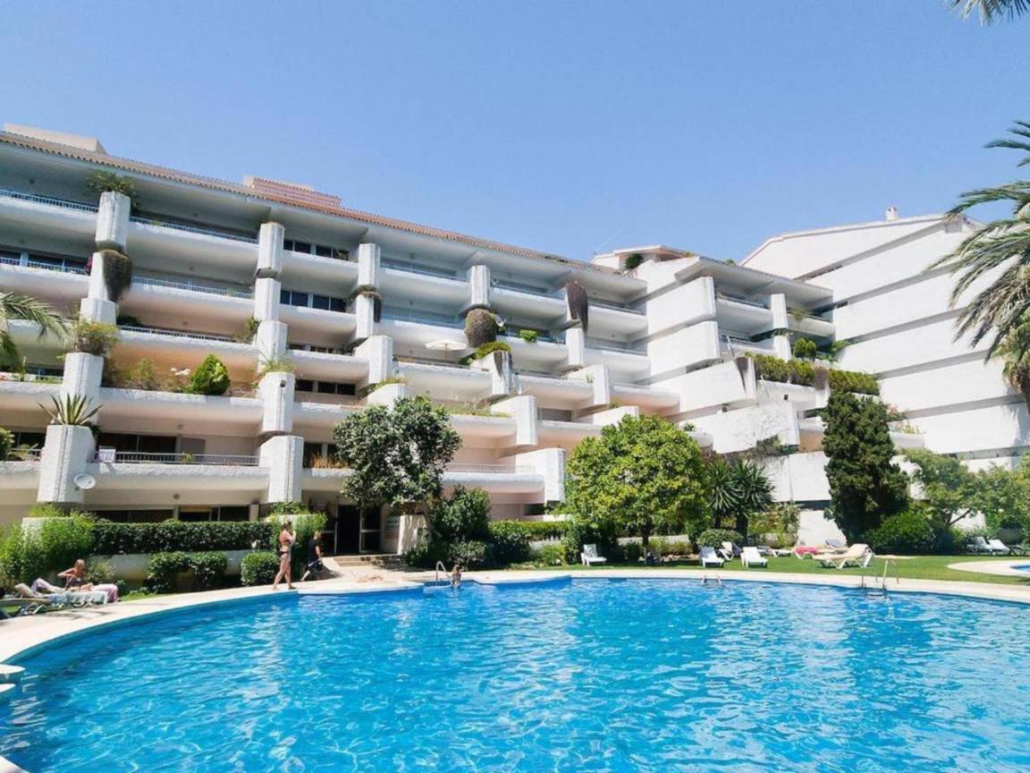 140 M² Apartment ∙ 3 Bedrooms ∙ 8 Guests - Marbella