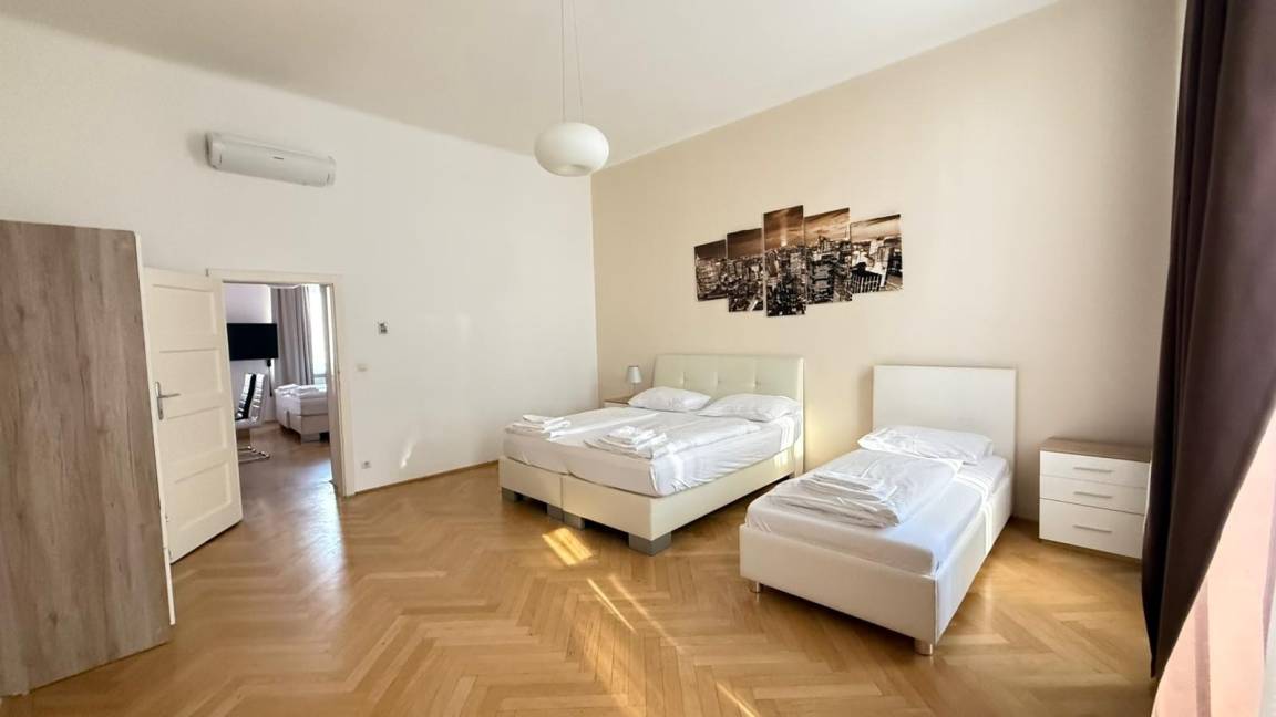 75 m² Ferienwohnung ∙ 1 Schlafzimmer ∙ 7 Gäste – Bild 1