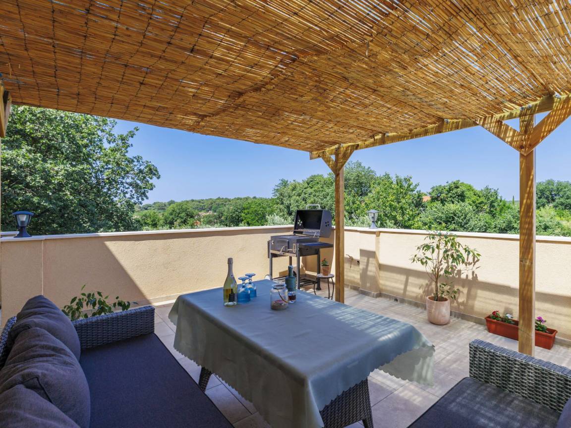 100 M² Appartement ∙ 3 Slaapkamers ∙ 7 Gasten - Medulin