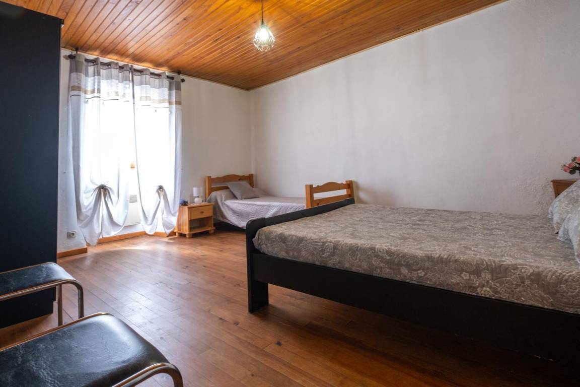 75 m² Gîte ∙ 2 Schlafzimmer ∙ 6 Gäste – Bild 12