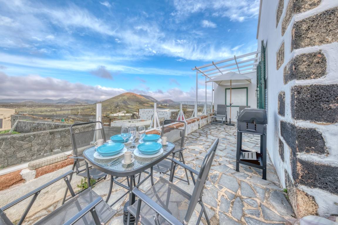 100 M² House ∙ 3 Bedrooms ∙ 5 Guests - Puerto del Carmen