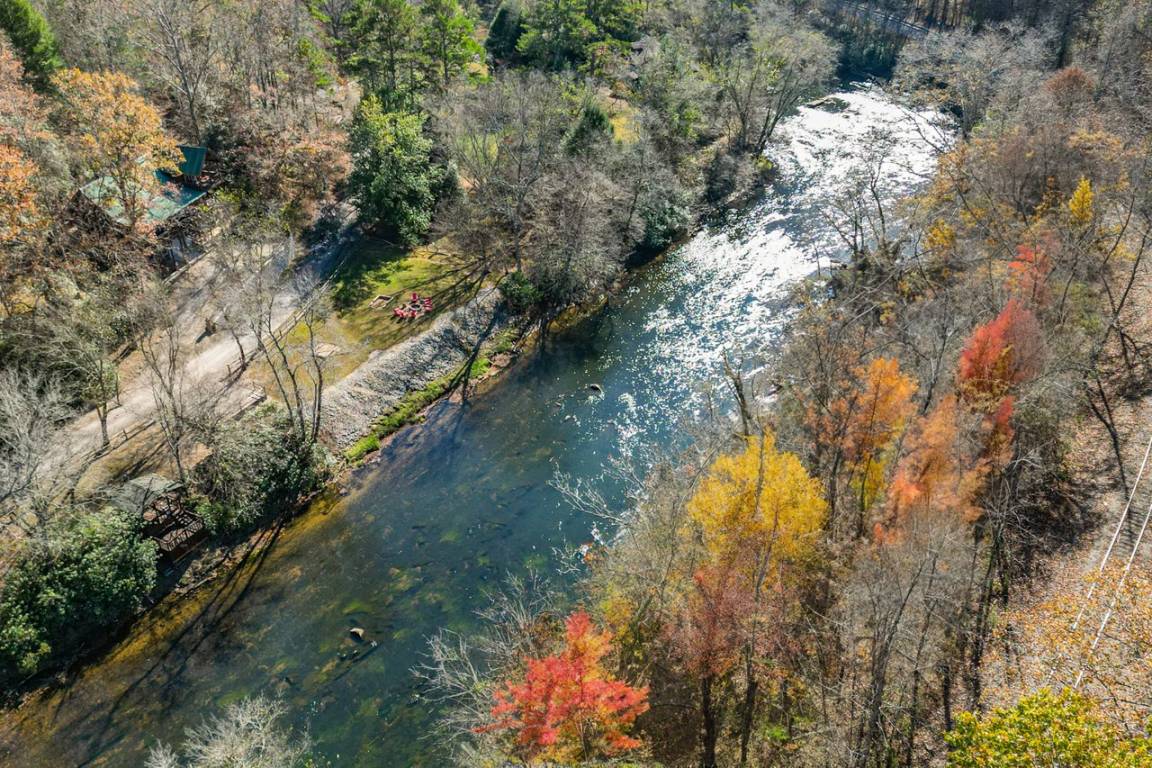 188 M² Cabin ∙ 3 Bedrooms ∙ 8 Guests - Blue Ridge, GA