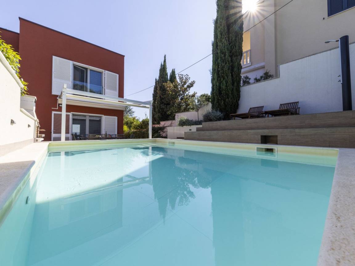 140 M² House ∙ 3 Bedrooms ∙ 7 Guests - Zadar