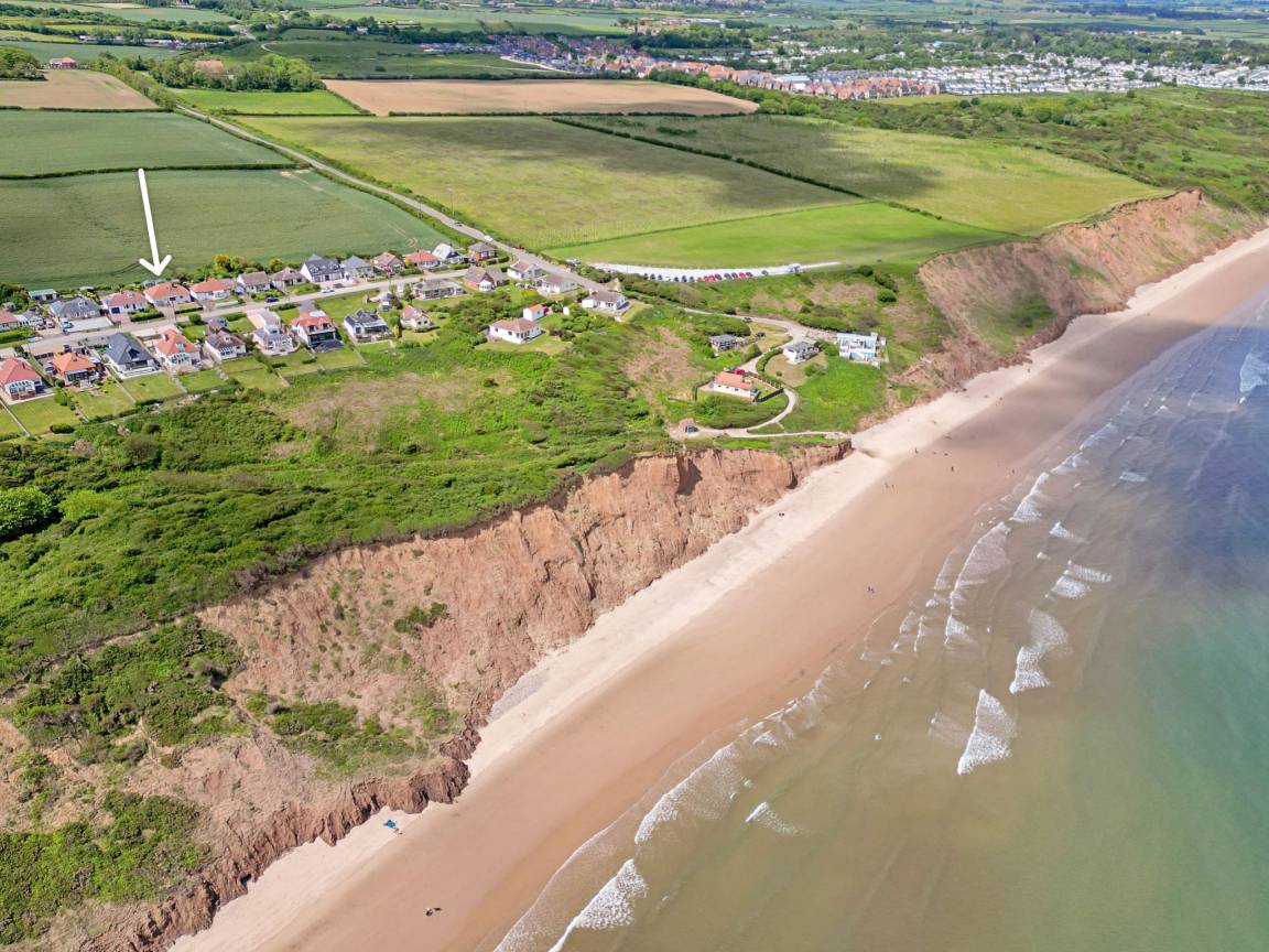 140 M² House ∙ 2 Bedrooms ∙ 4 Guests - Filey