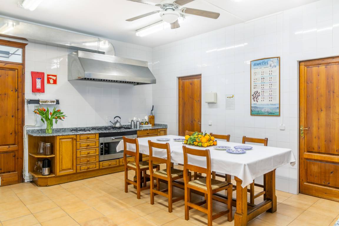 1200 m² Ferienhaus ∙ 4 Schlafzimmer ∙ 8 Gäste – Bild 16