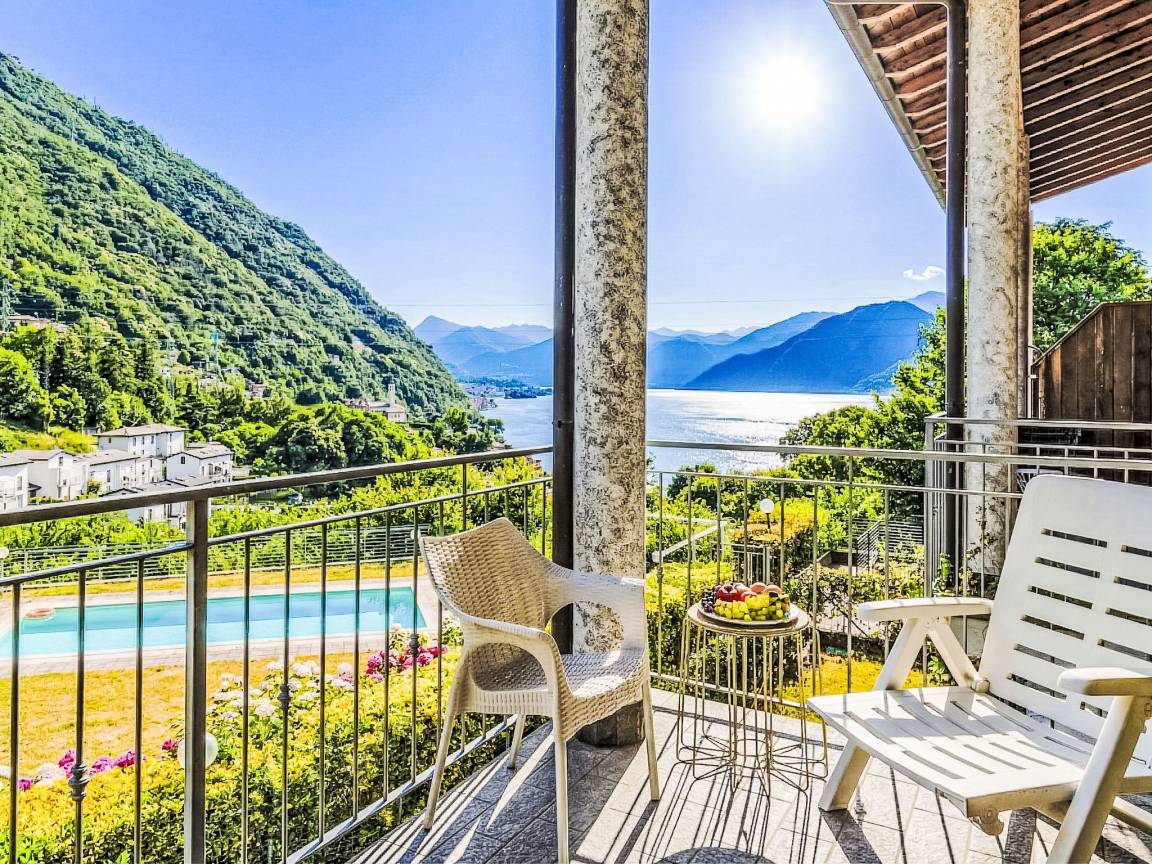 65 M² Ferienwohnung ∙ 2 Schlafzimmer ∙ 4 Gäste - Mendrisio