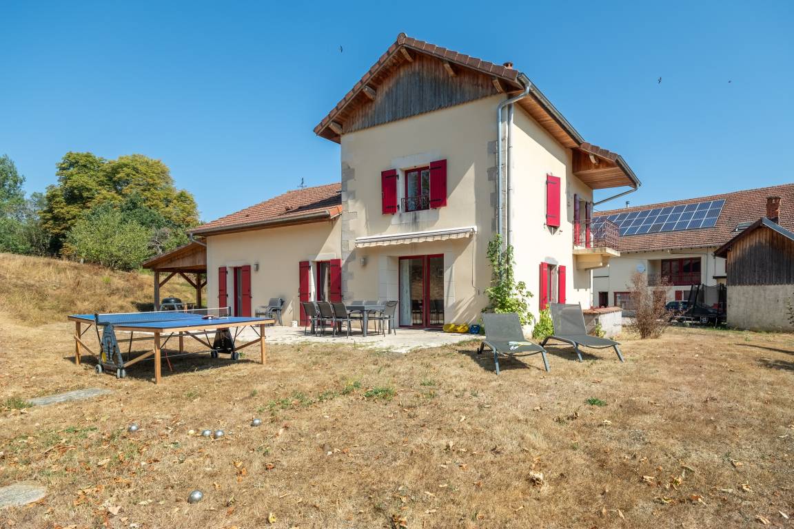 150 M² Cottage ∙ 4 Bedrooms ∙ 12 Guests - Alps