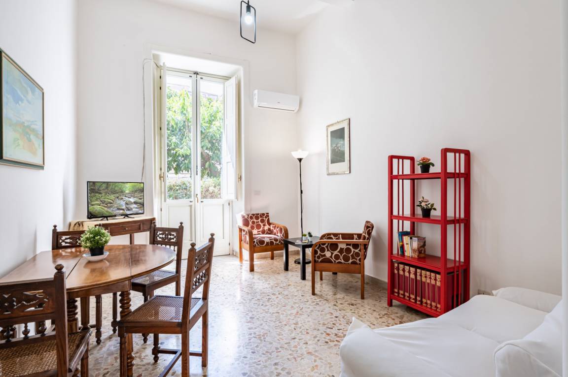 84 M² Appartement ∙ 2 Chambres ∙ 4 Personnes - Catane