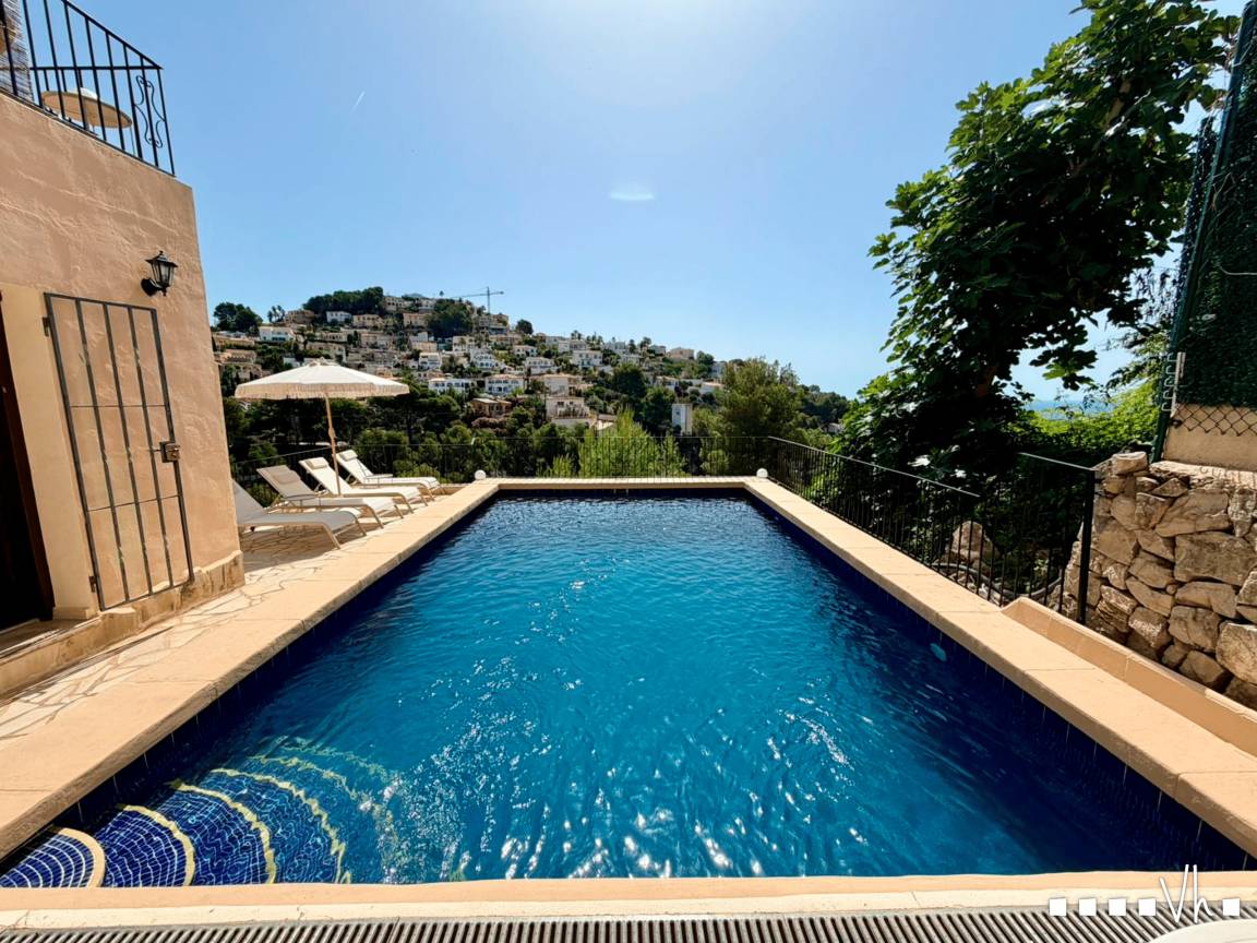 158 M² Villa ∙ 3 Bedrooms ∙ 6 Guests - Costa Blanca